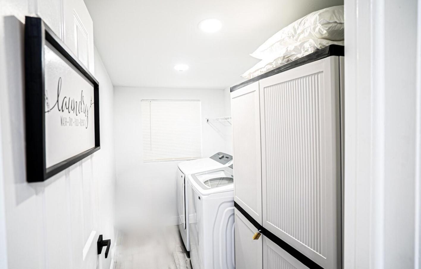 Homey Cozy Newly Renovated Stylish&Chic 7 Guests タンパ エクステリア 写真